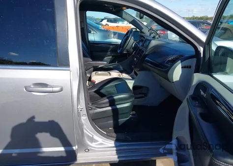 2018 Dodge Grand Caravan Sxt из США, поврежденный, VIN 2C4RDGCG5JR326381